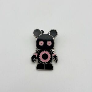 2010 Disney vinylmation pin